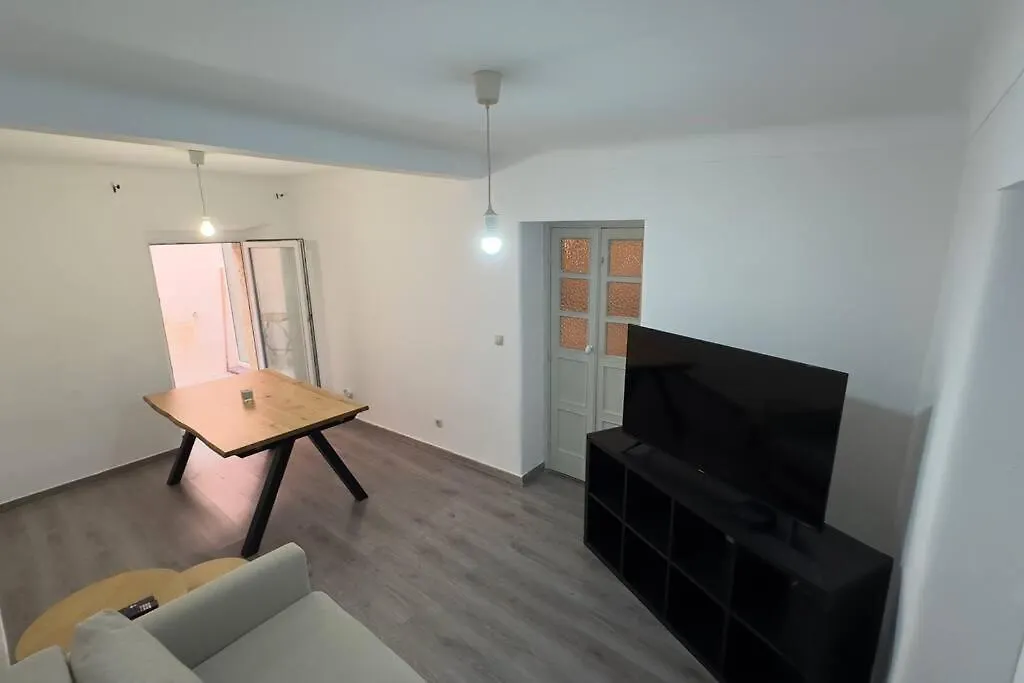 2Br Sleeps4 In Lisbon - Orchid Apartment