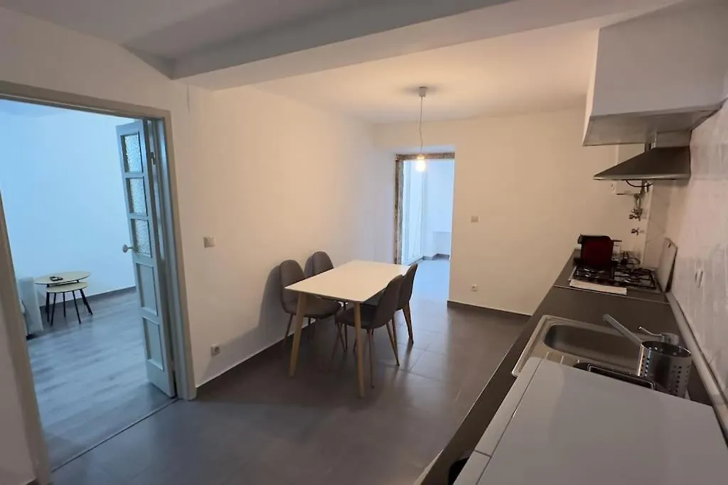 2Br Sleeps4 In Lisbon - Orchid Apartment