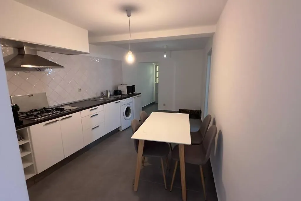 2Br Sleeps4 In Lisbon - Orchid Apartment